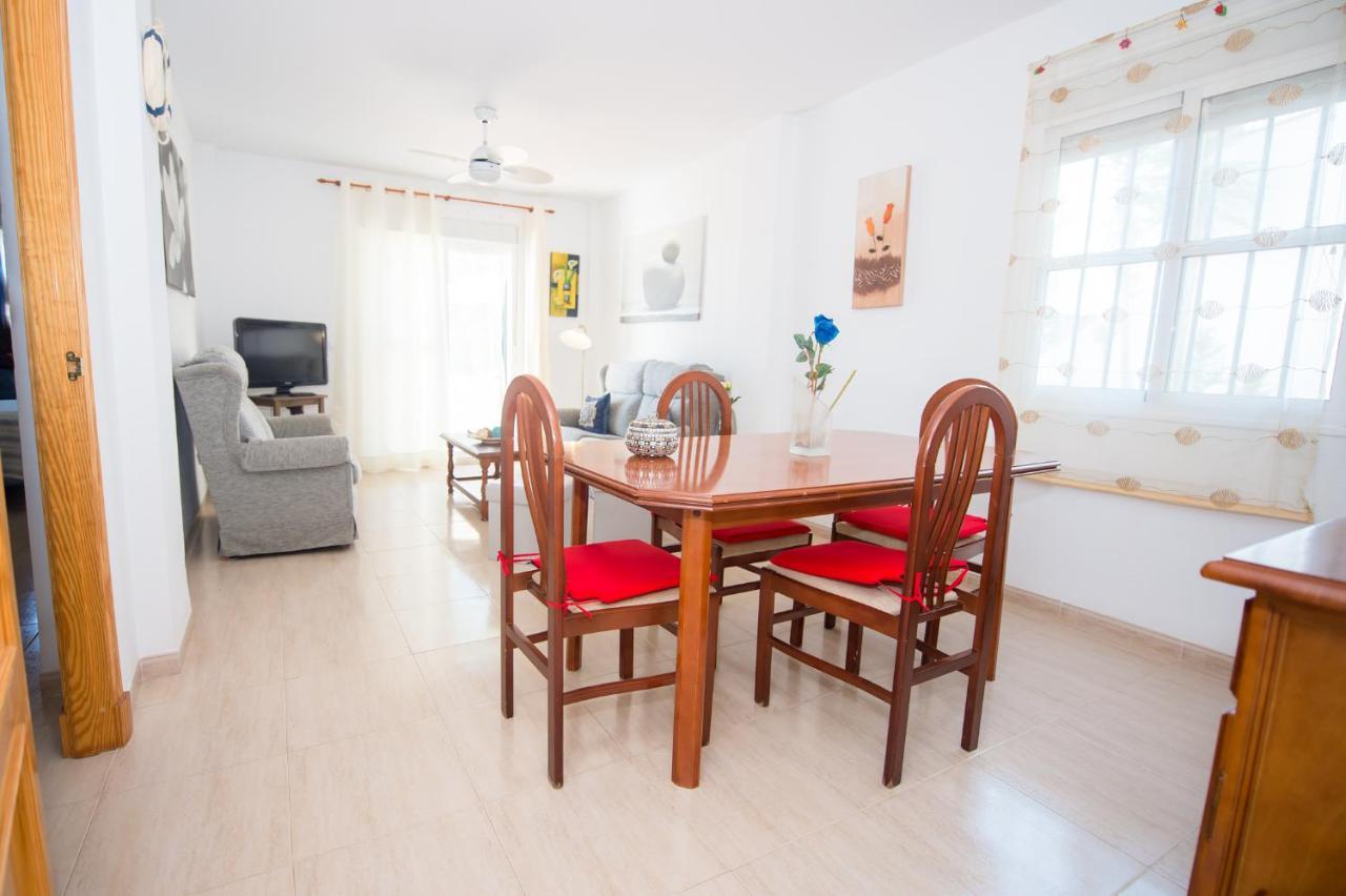 Apartamentos Rotonda Conil De La Frontera Exterior foto