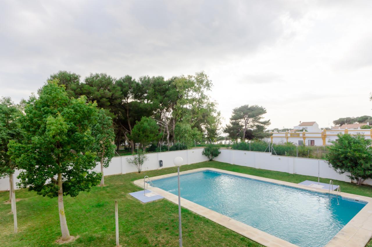 Apartamentos Rotonda Conil De La Frontera Exterior foto