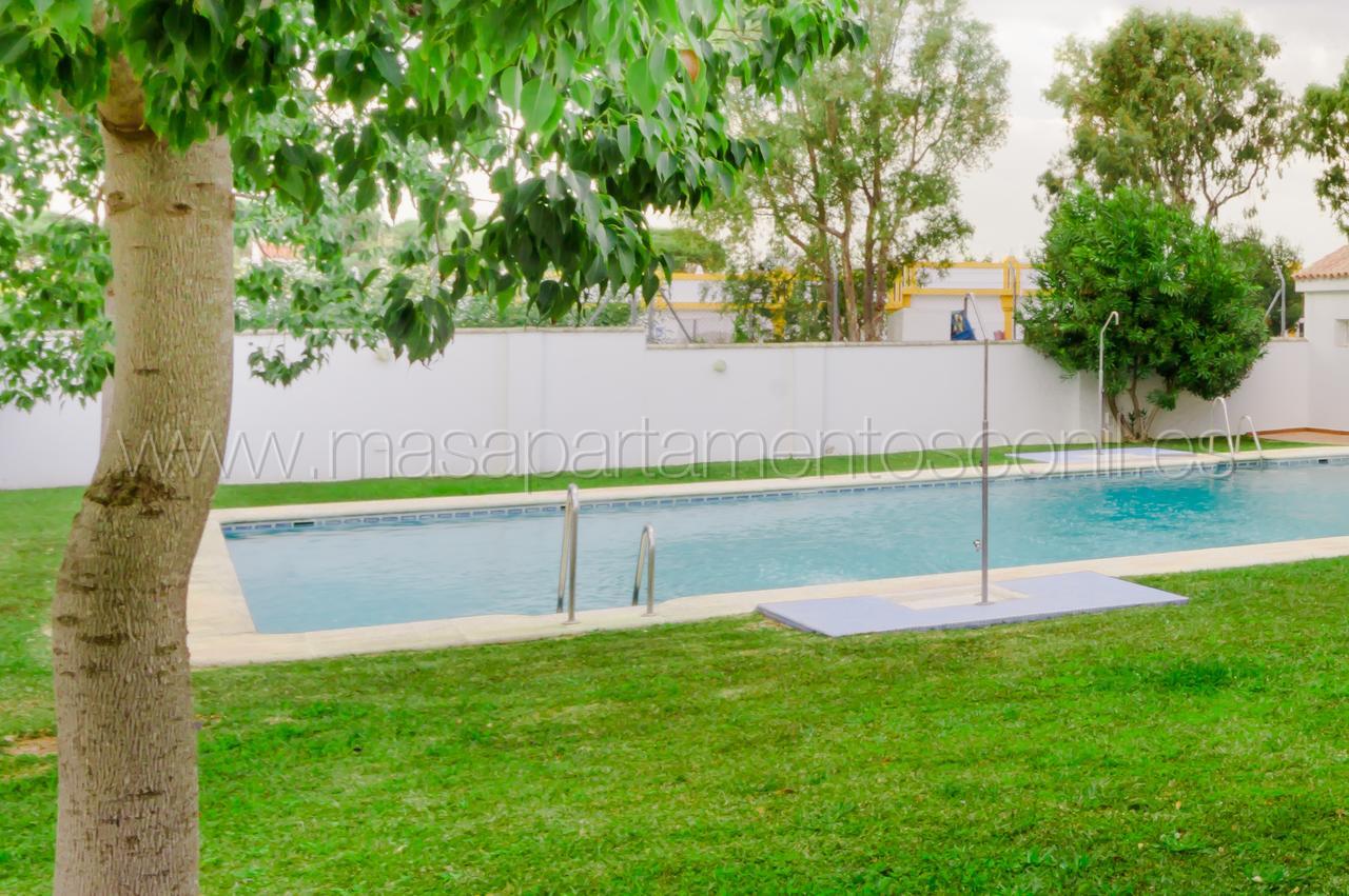 Apartamentos Rotonda Conil De La Frontera Exterior foto